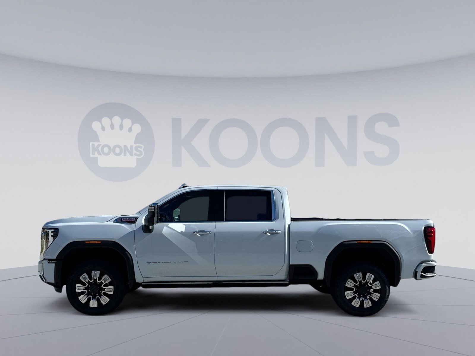 New 2026 GMC Sierra 3500 Denali w/ Denali Reserve Package AWD/4WD image 2