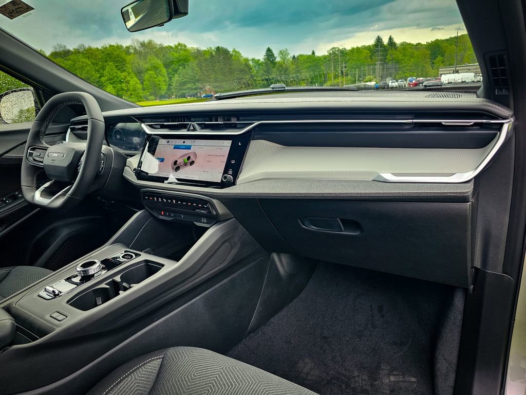New 2026 Jeep Cherokee Laredo AWD/4WD image 38