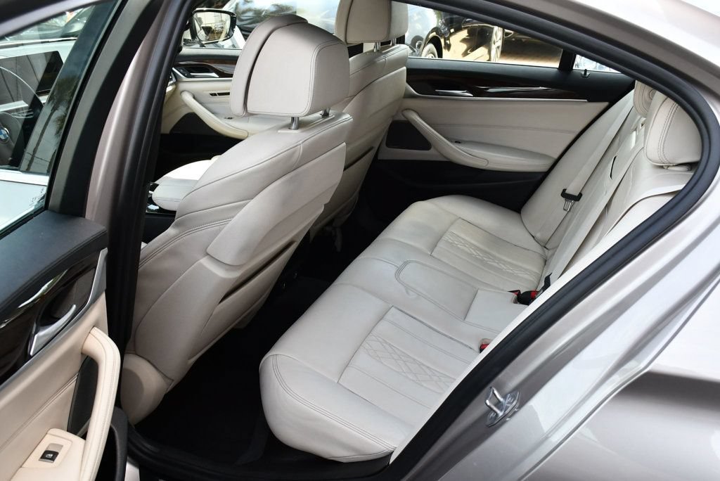 Used 2017 BMW 530i RWD image 15