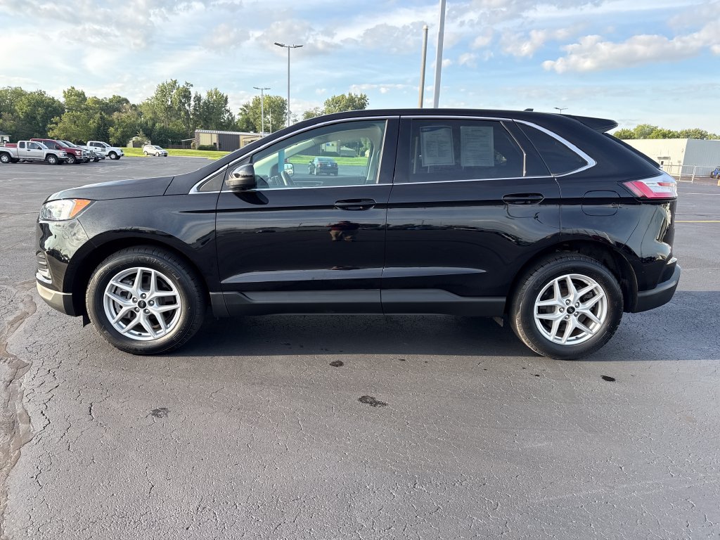 Used 2024 Ford Edge SEL w/ Convenience Package AWD/4WD image 2