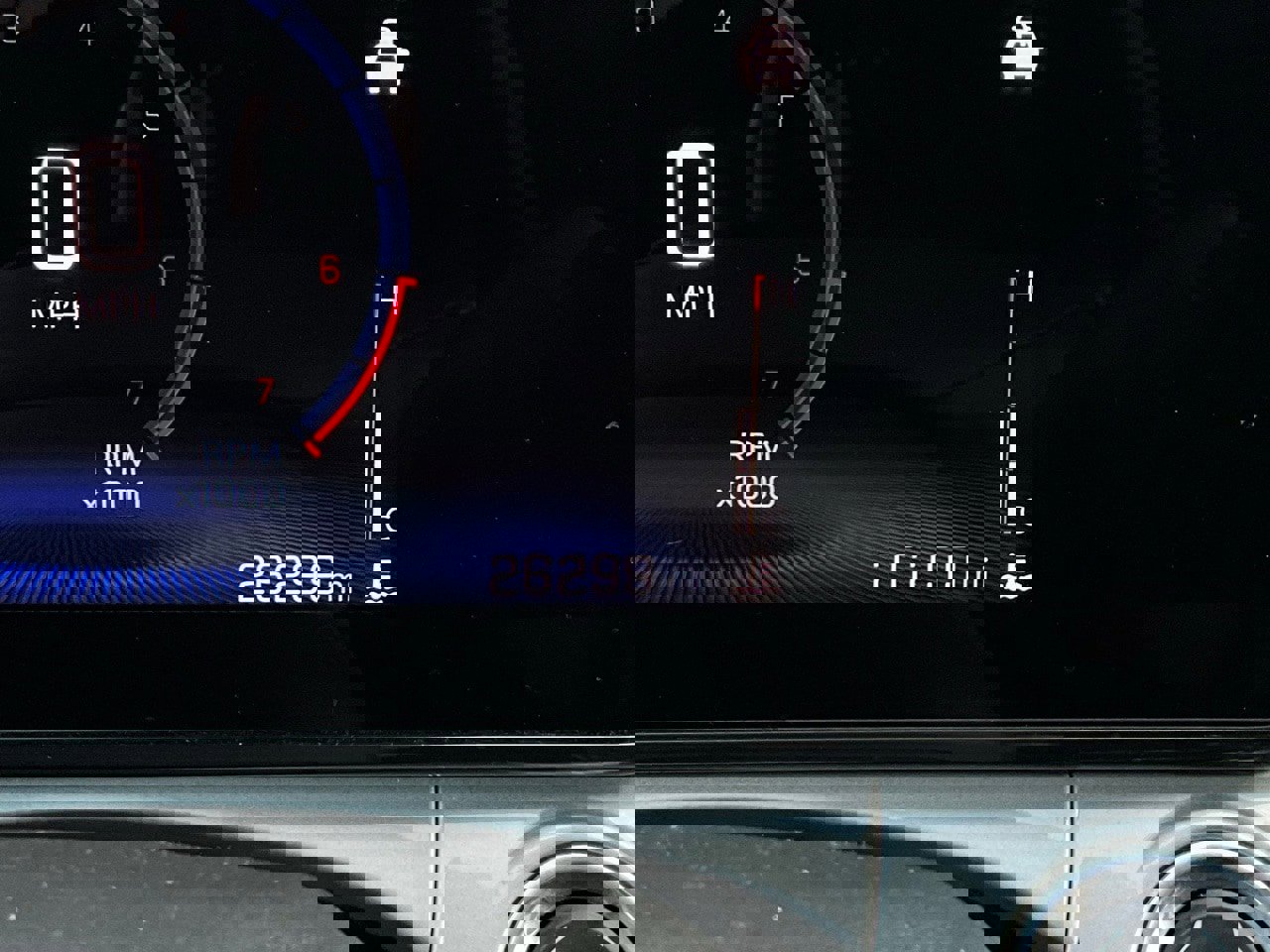 Used 2025 Chevrolet Trax LT image 37