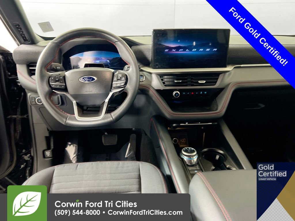 Certified 2025 Ford Explorer ST-Line w/ ST-Line Street Pack image 28