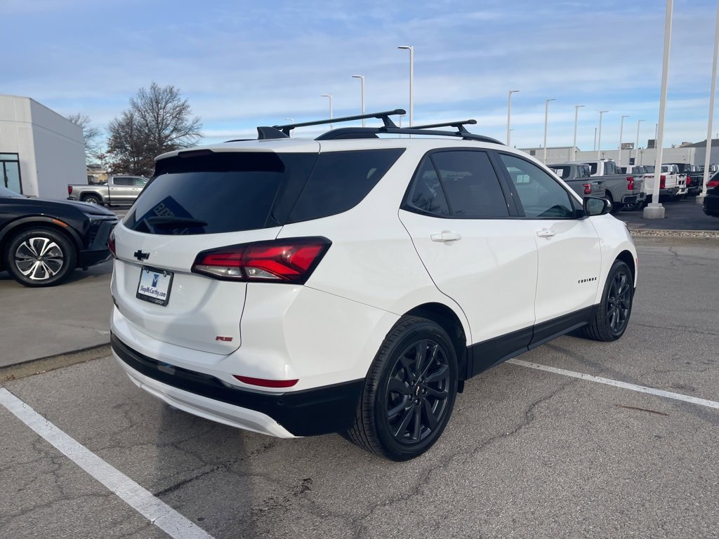Certified 2023 Chevrolet Equinox RS w/ RS Leather Package image 3