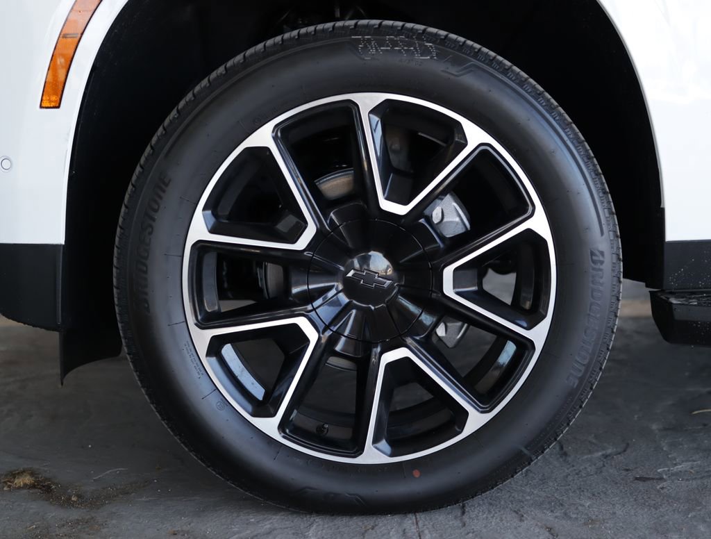 New 2026 Chevrolet Suburban RST w/ Comfort Package AWD/4WD image 44