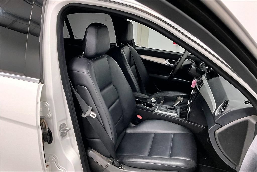 Used 2013 Mercedes-Benz C 300 4MATIC Sedan image 7
