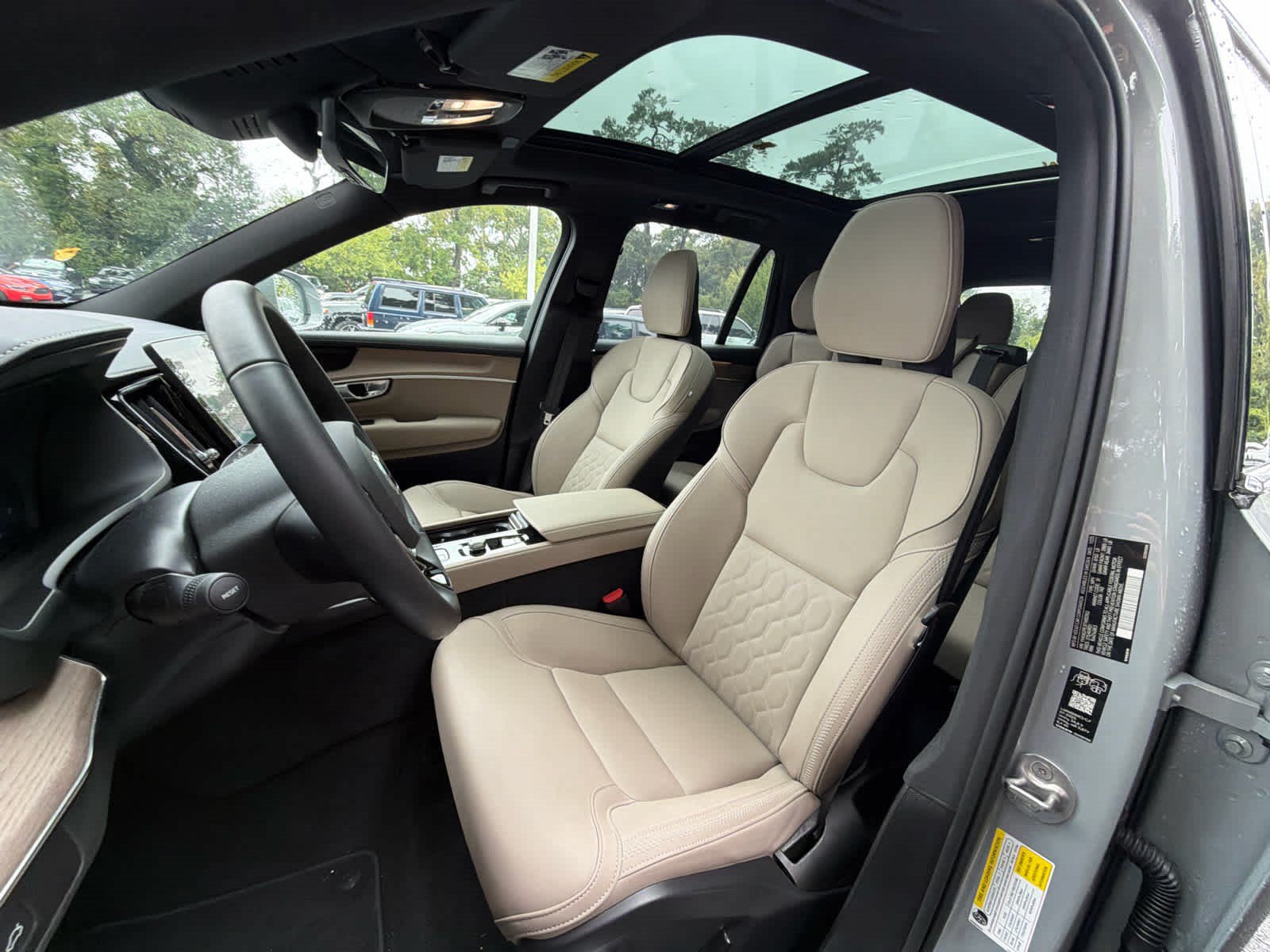 Used 2026 Volvo XC90 B6 Plus AWD/4WD image 27