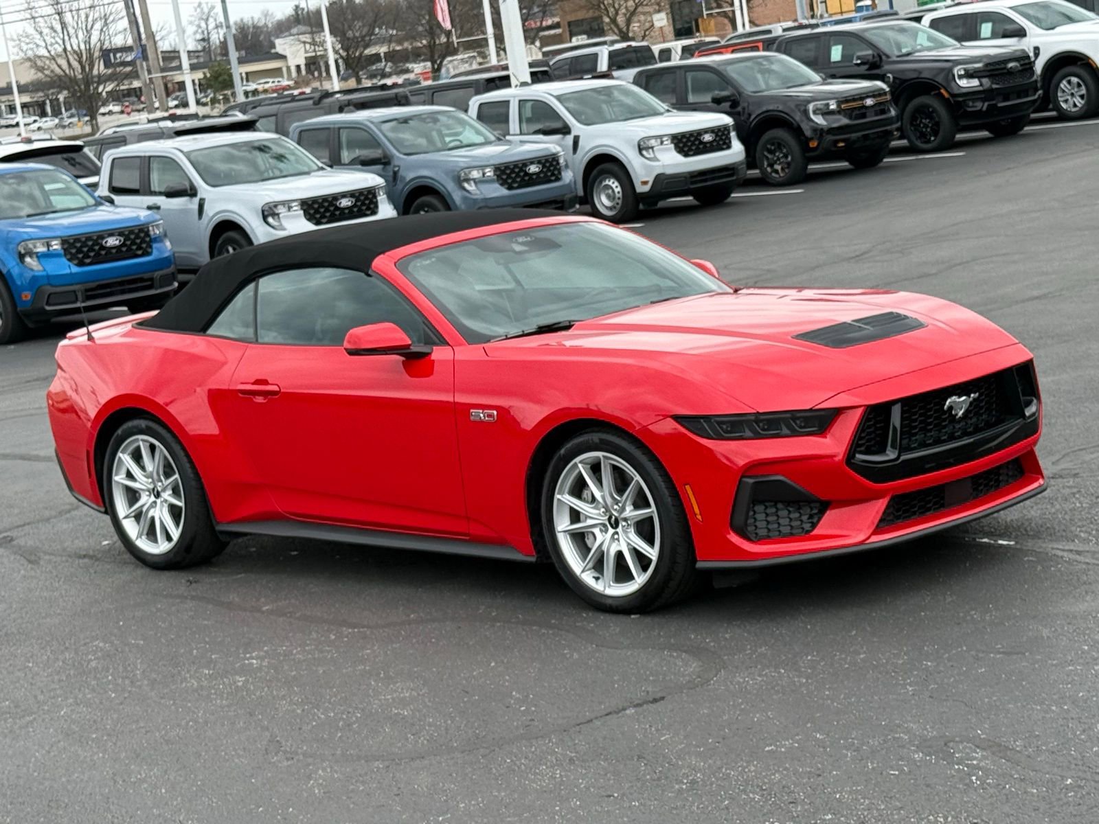 Used 2025 Ford Mustang GT Premium image 32