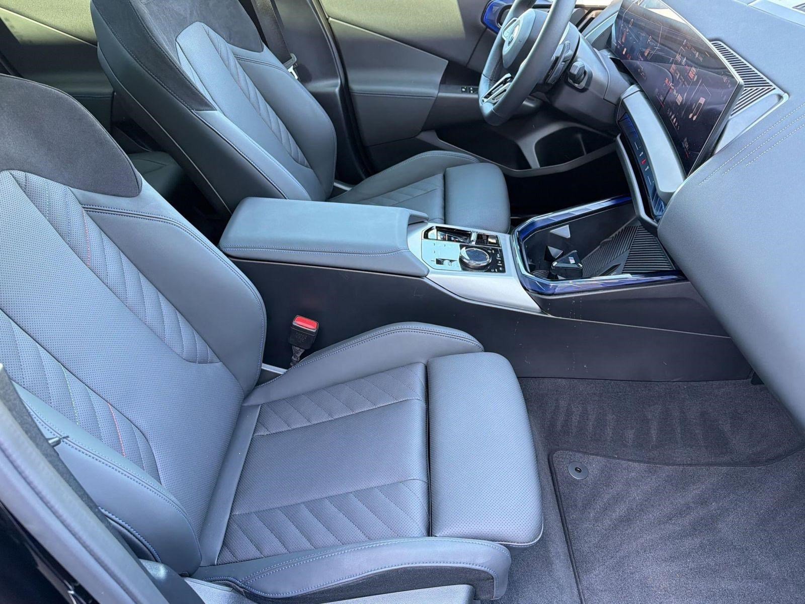 Used 2025 BMW X3 xDrive30i w/ M Sport Package image 26