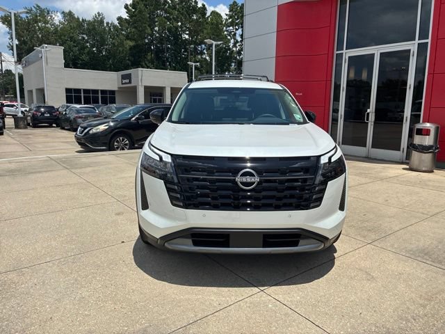 New 2026 Nissan Pathfinder SL FWD image 2