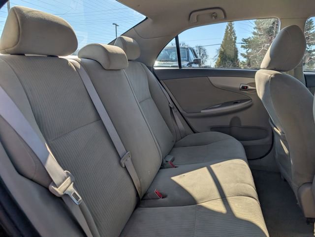 Used 2010 Toyota Corolla image 19