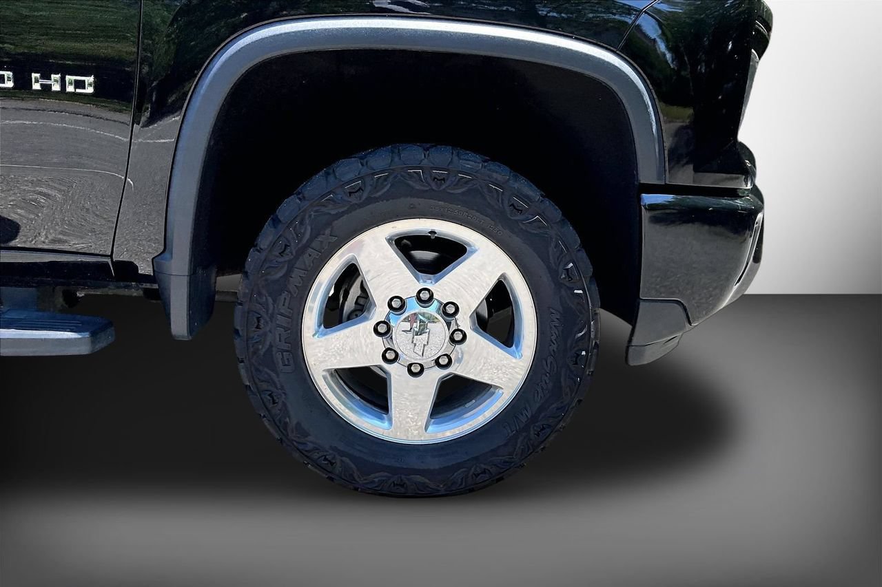 Used 2024 Chevrolet Silverado 2500 Custom w/ Custom Convenience Package AWD/4WD image 31