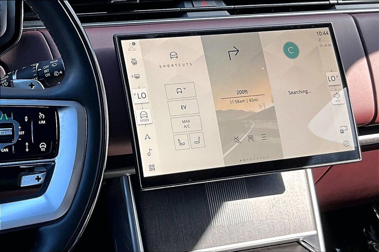 Used 2025 Land Rover Range Rover Autobiography image 6