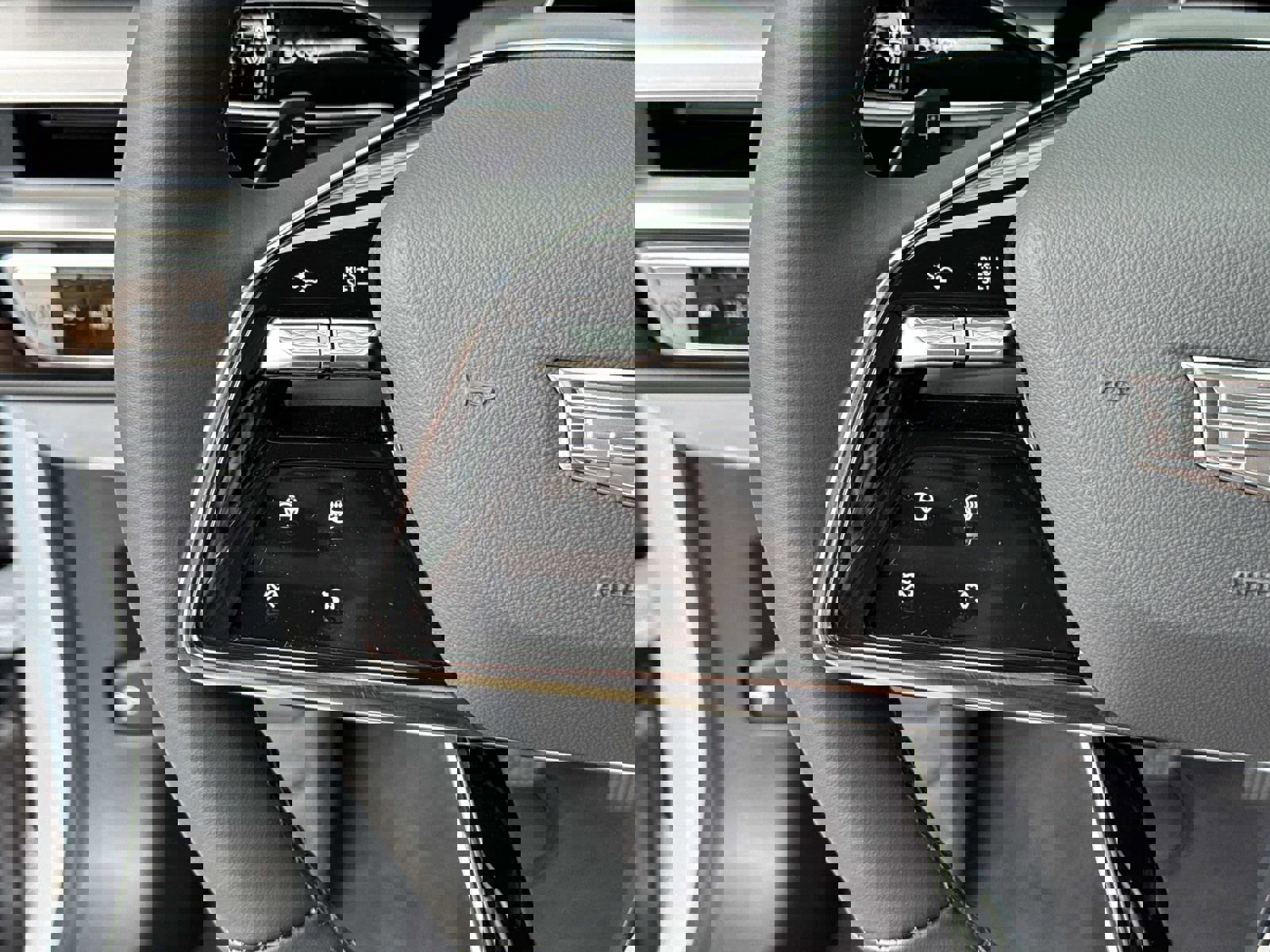 New 2026 Cadillac Lyriq Luxury image 29