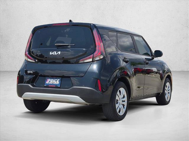 Used 2023 Kia Soul LX FWD image 5