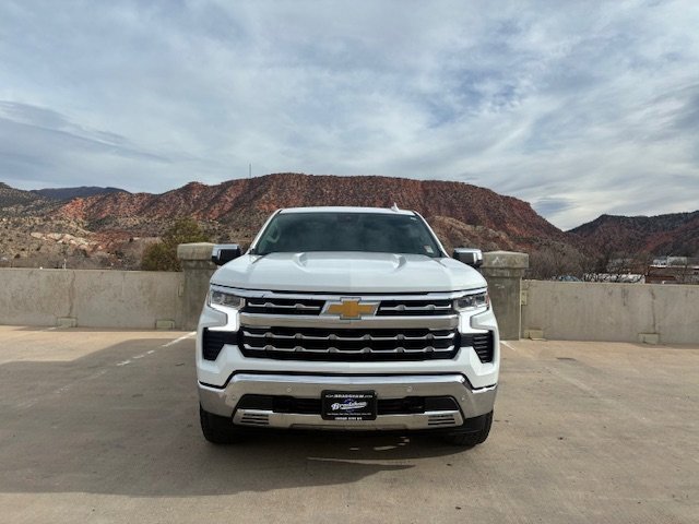 Used 2023 Chevrolet Silverado 1500 LTZ image 5