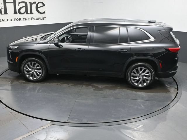 Used 2025 Buick Enclave Preferred w/ Power Package AWD/4WD image 44