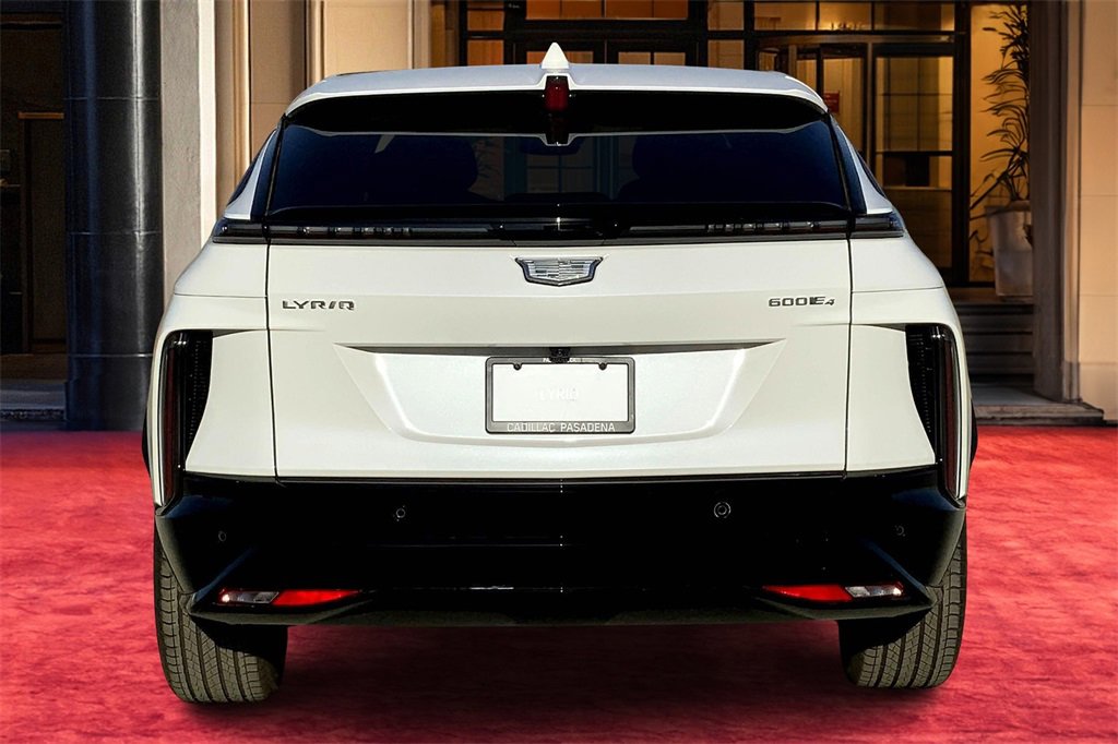 New 2025 Cadillac Lyriq Sport image 5
