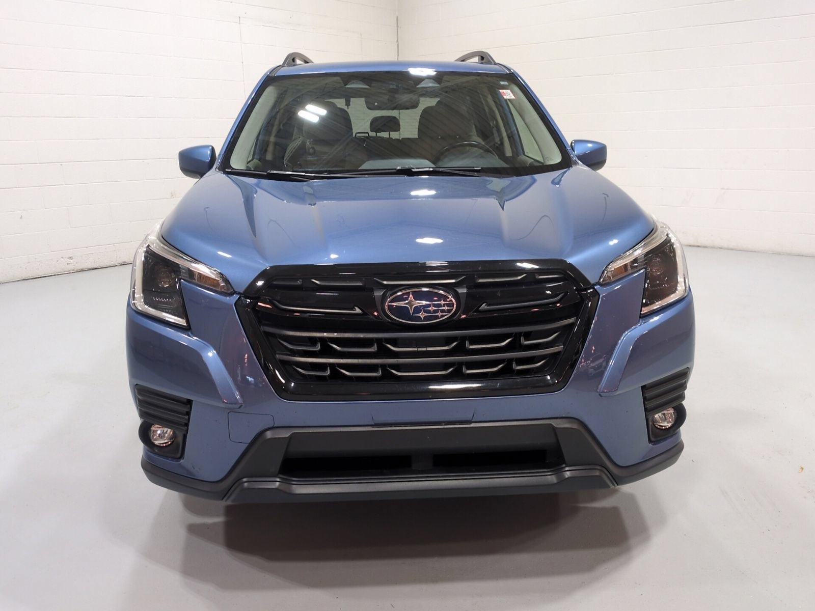 Certified 2024 Subaru Forester Premium AWD/4WD image 8