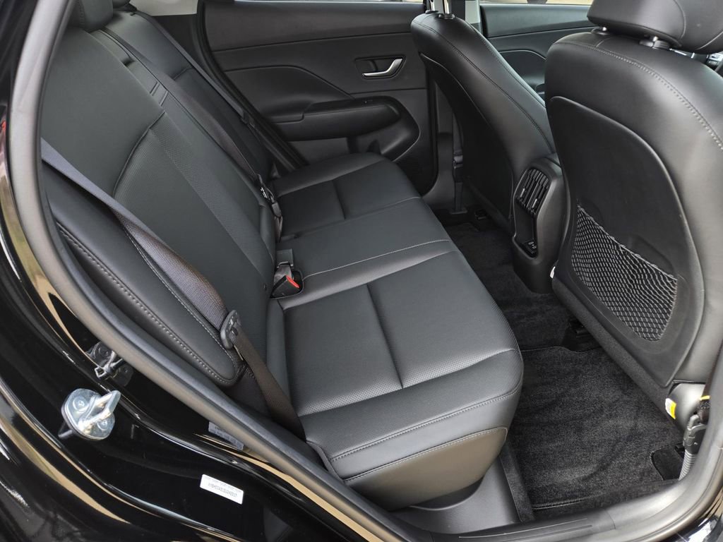 Used 2025 Hyundai Kona Limited image 27