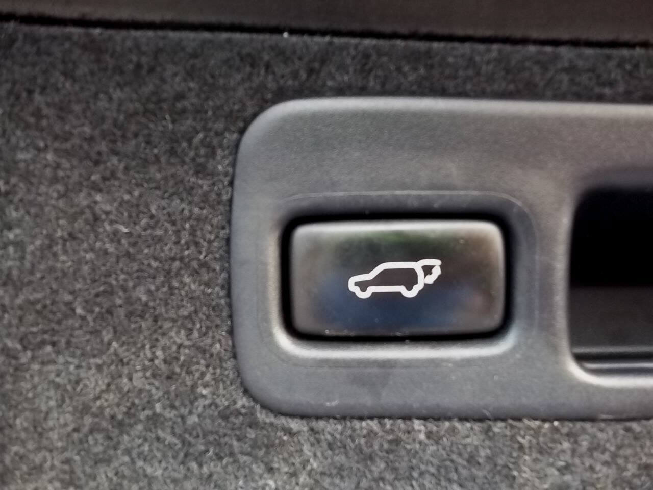 Used 2012 Lexus RX 450h AWD w/ Premium Pkg image 27