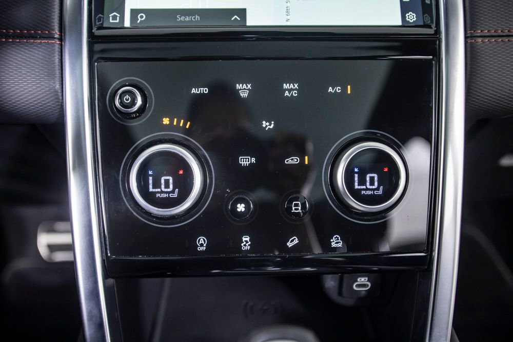 Used 2022 Land Rover Discovery Sport SE R-Dynamic image 36