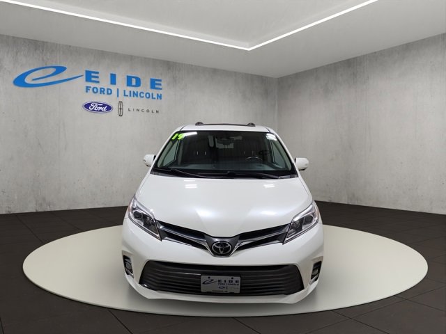Used 2019 Toyota Sienna Limited Premium image 4