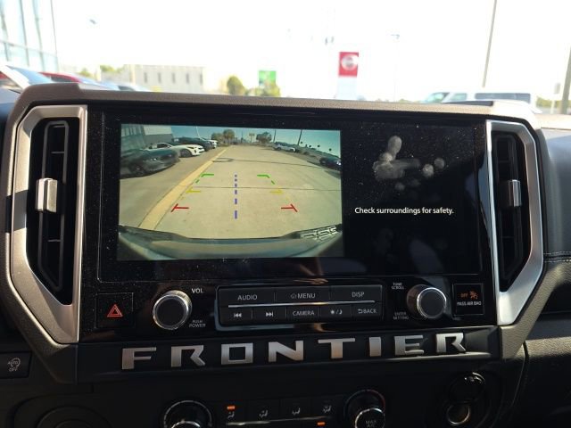 Used 2025 Nissan Frontier SV RWD image 19