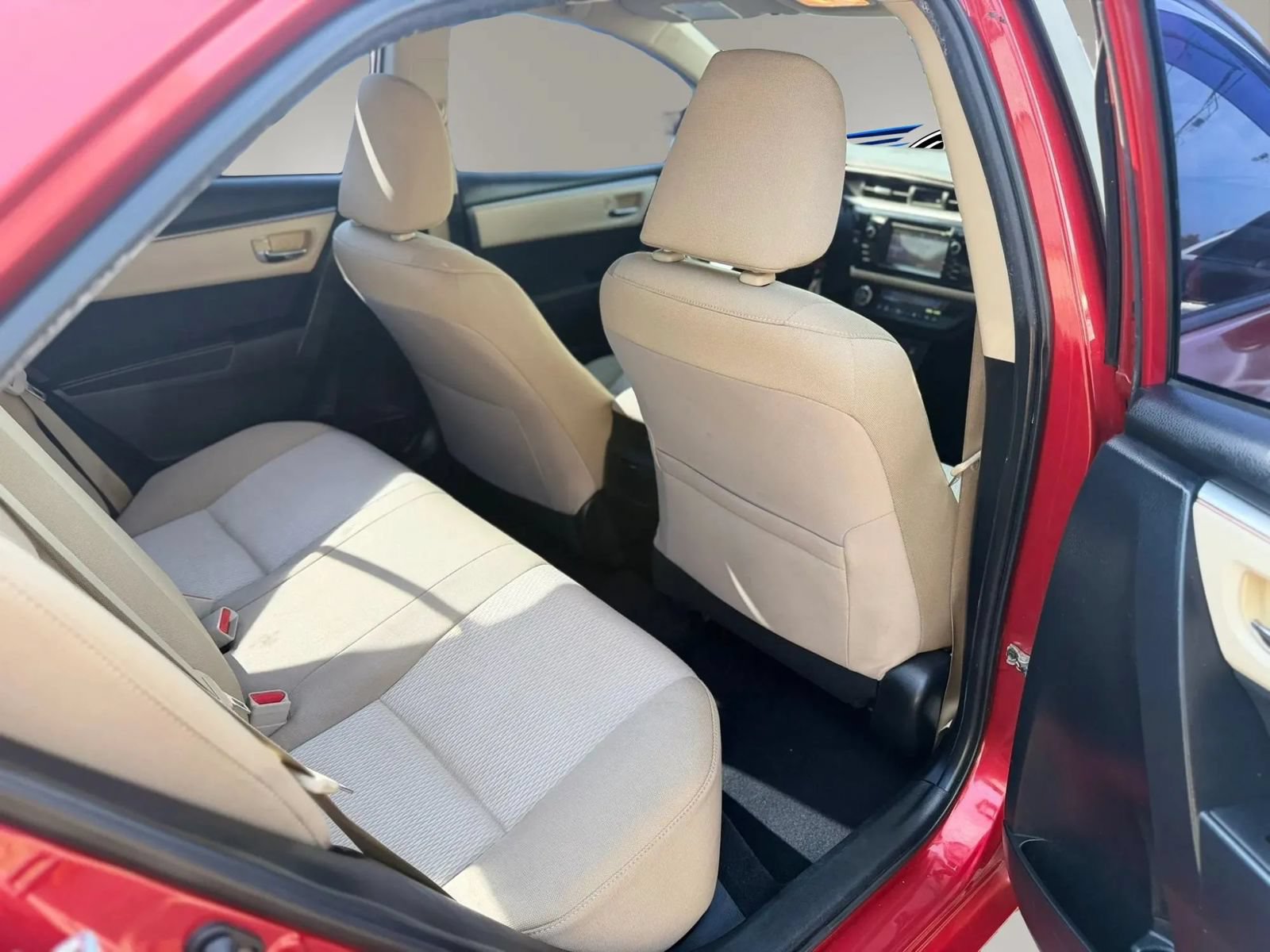 Used 2014 Toyota Corolla LE FWD image 14