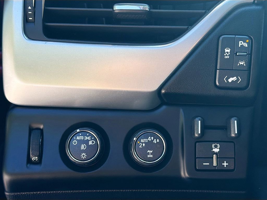 Used 2017 Chevrolet Tahoe LT w/ Luxury Package image 10