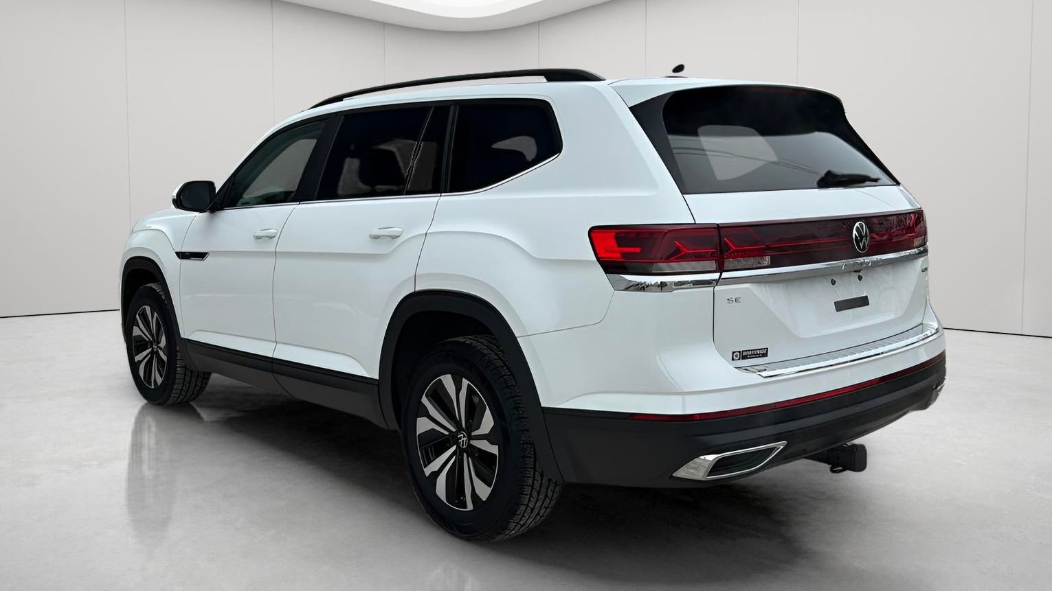 Used 2024 Volkswagen Atlas SE image 8