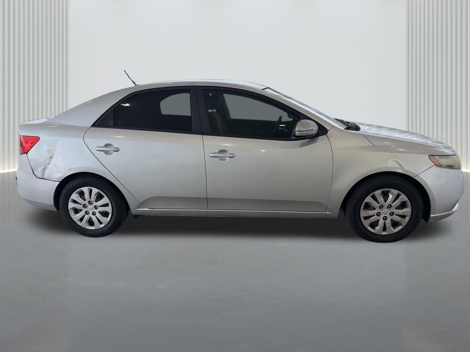 Used 2012 Kia Forte EX FWD image 3