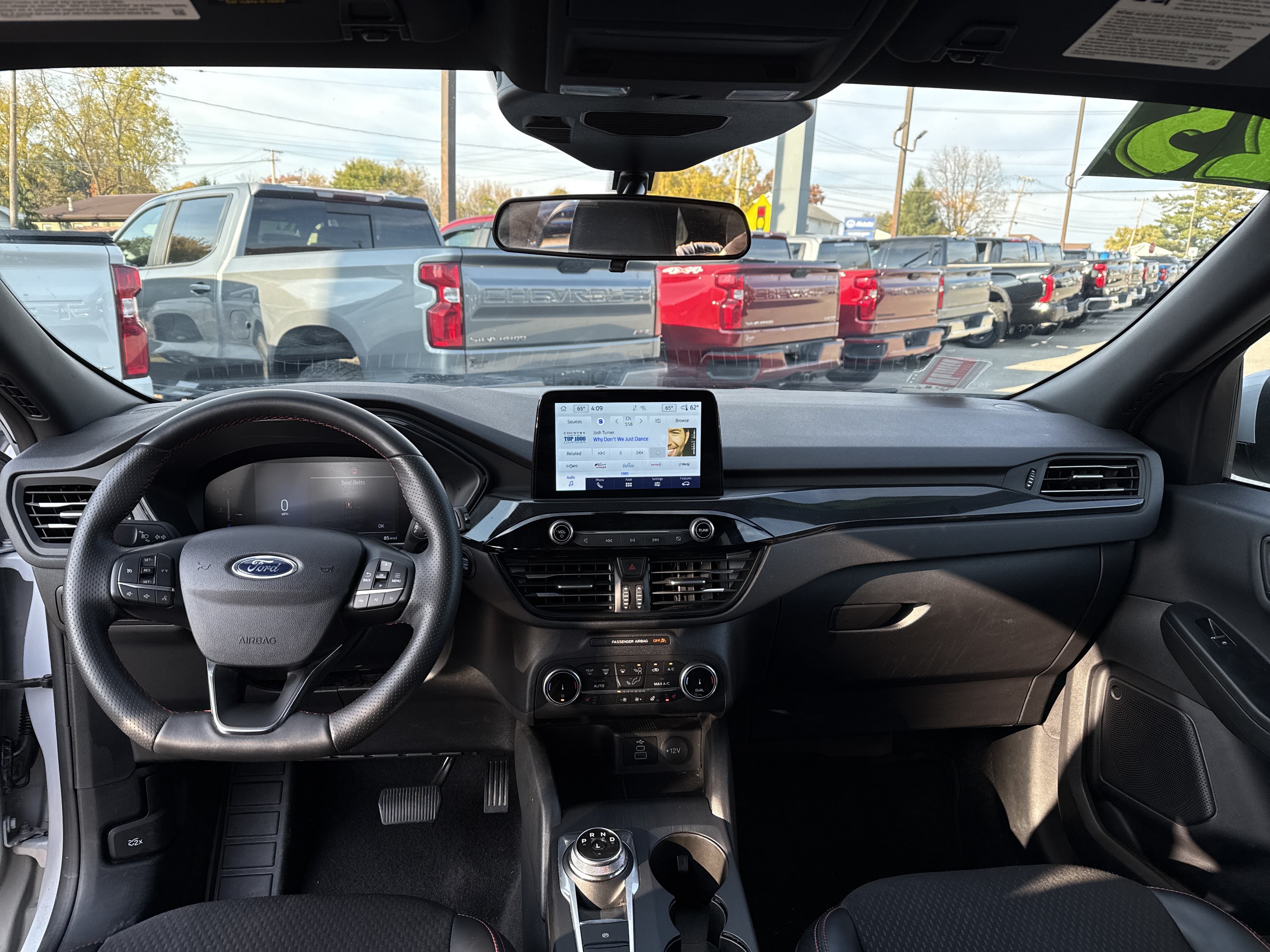 Used 2025 Ford Escape ST-Line Select AWD/4WD image 13