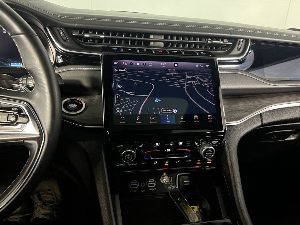 Used 2022 Jeep Grand Cherokee Overland w/ Advanced Protech Group III image 19