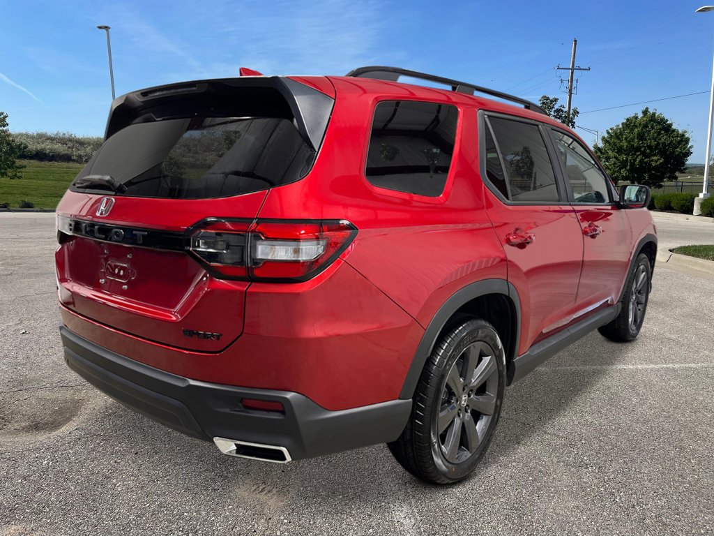 New 2025 Honda Pilot Sport image 7