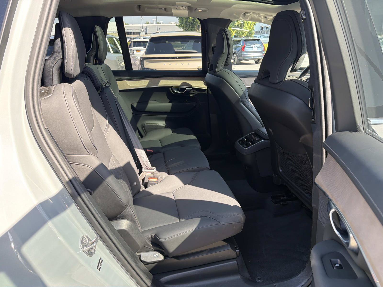 Certified 2026 Volvo XC90 B6 Plus AWD/4WD image 25