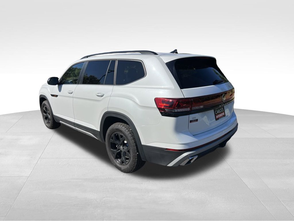 Used 2026 Volkswagen Atlas Peak Edition AWD/4WD image 6