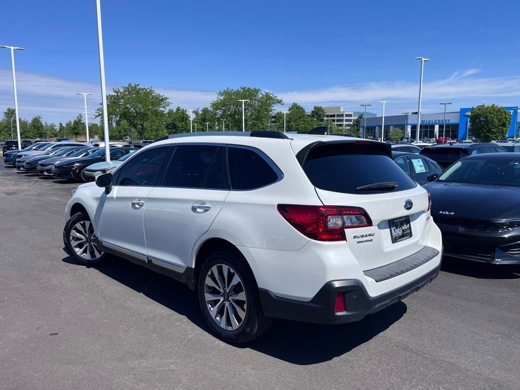 Used 2019 Subaru Outback 2.5i Touring w/ Popular Package #3A AWD/4WD image 8