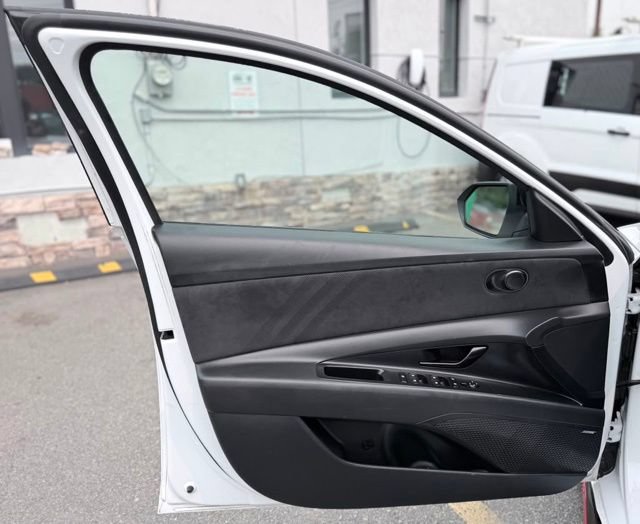 Used 2025 Hyundai Elantra N FWD image 12