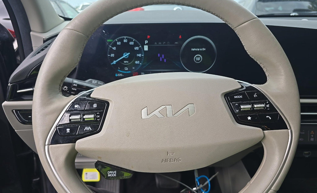Used 2023 Kia Niro Wind w/ Wind Preserve Package FWD image 13