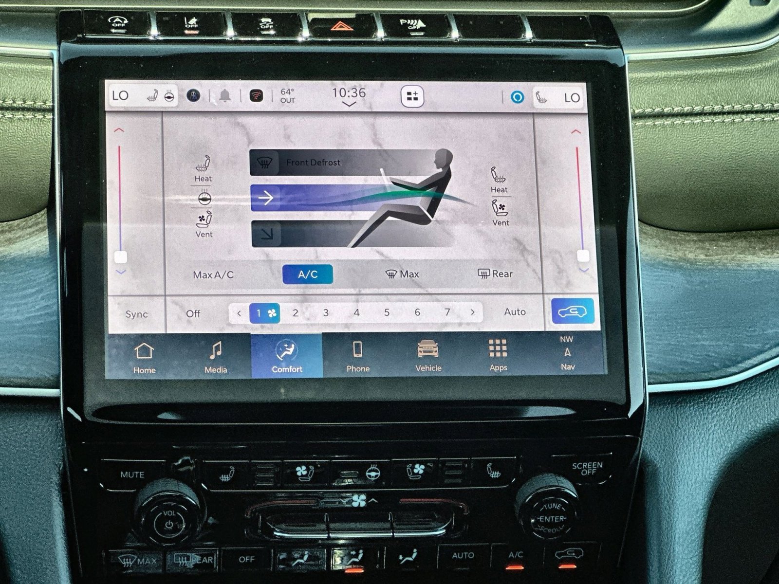 New 2025 Jeep Grand Cherokee Limited w/ Luxury Tech Group II image 21