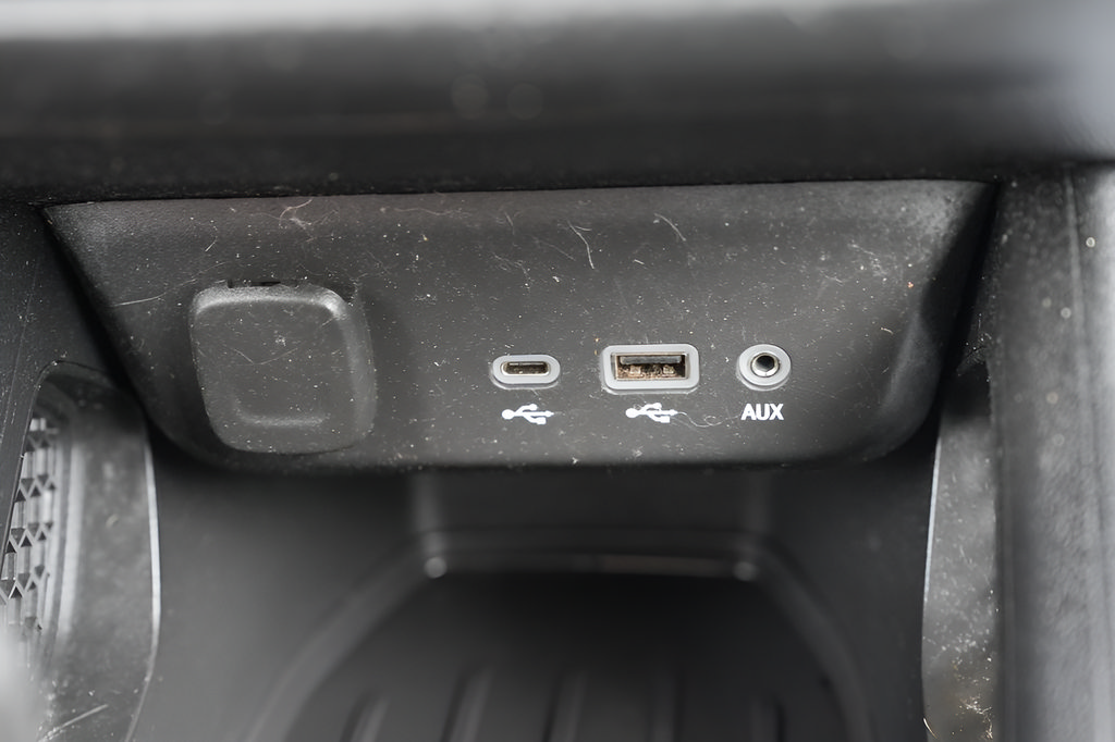 Used 2023 Chevrolet TrailBlazer LT FWD image 31