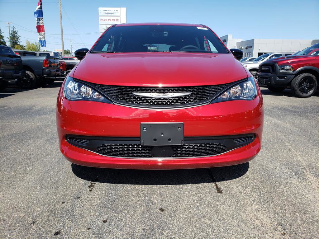 New 2026 Chrysler Voyager LX video 2