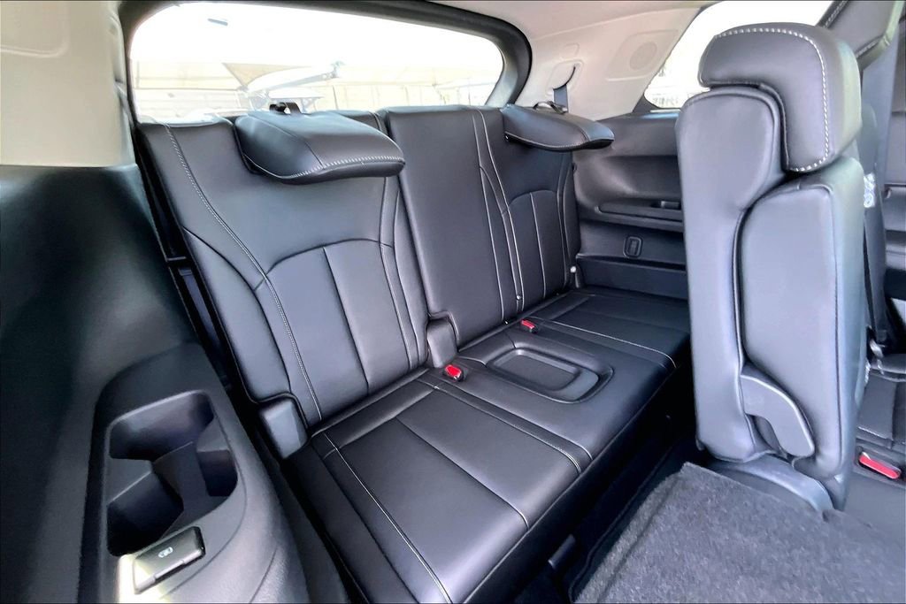 Certified 2026 INFINITI QX60 Luxe w/ Cargo Package FWD image 40