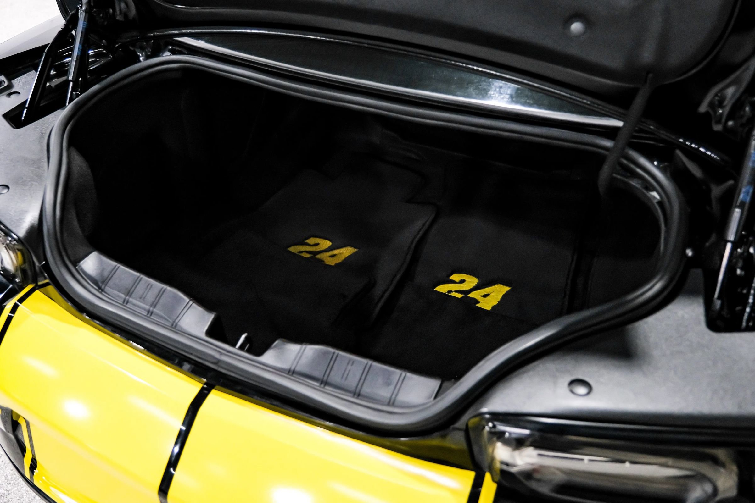 Used 2020 Chevrolet Camaro SS RWD image 76