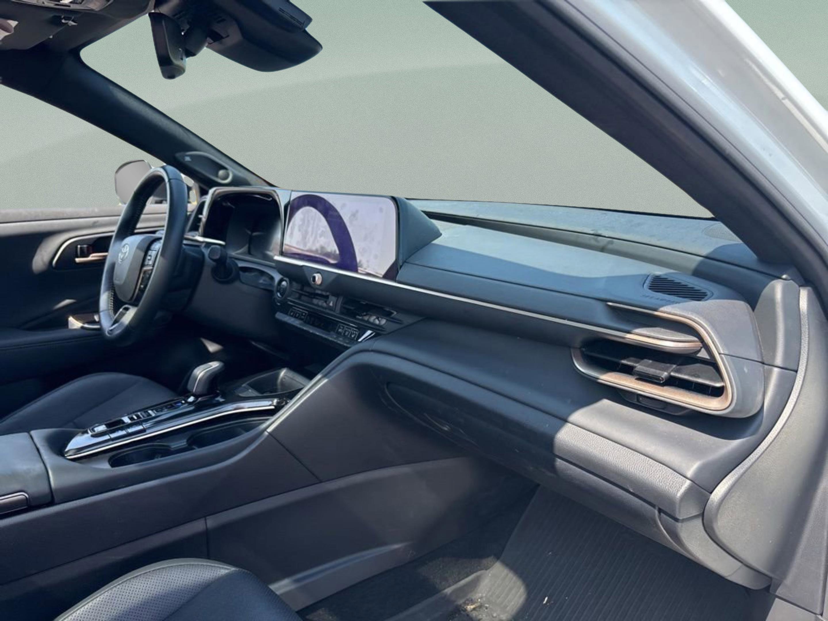 Used 2024 Toyota Crown Limited AWD/4WD image 33