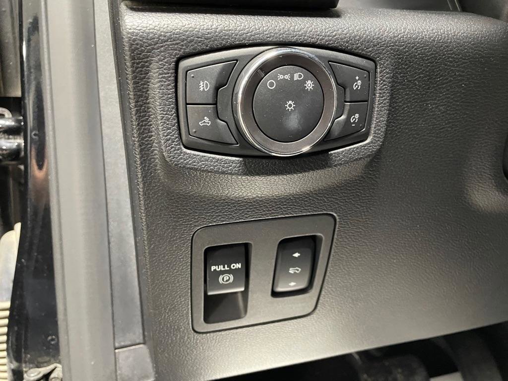 Used 2018 Ford F150 XLT w/ Equipment Group 302A Luxury image 29