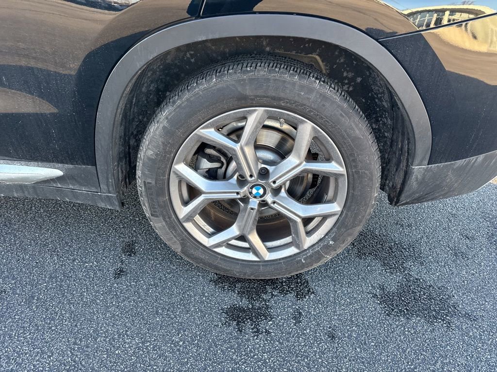 Used 2022 BMW X3 xDrive30i w/ Convenience Package w/ZPA image 2