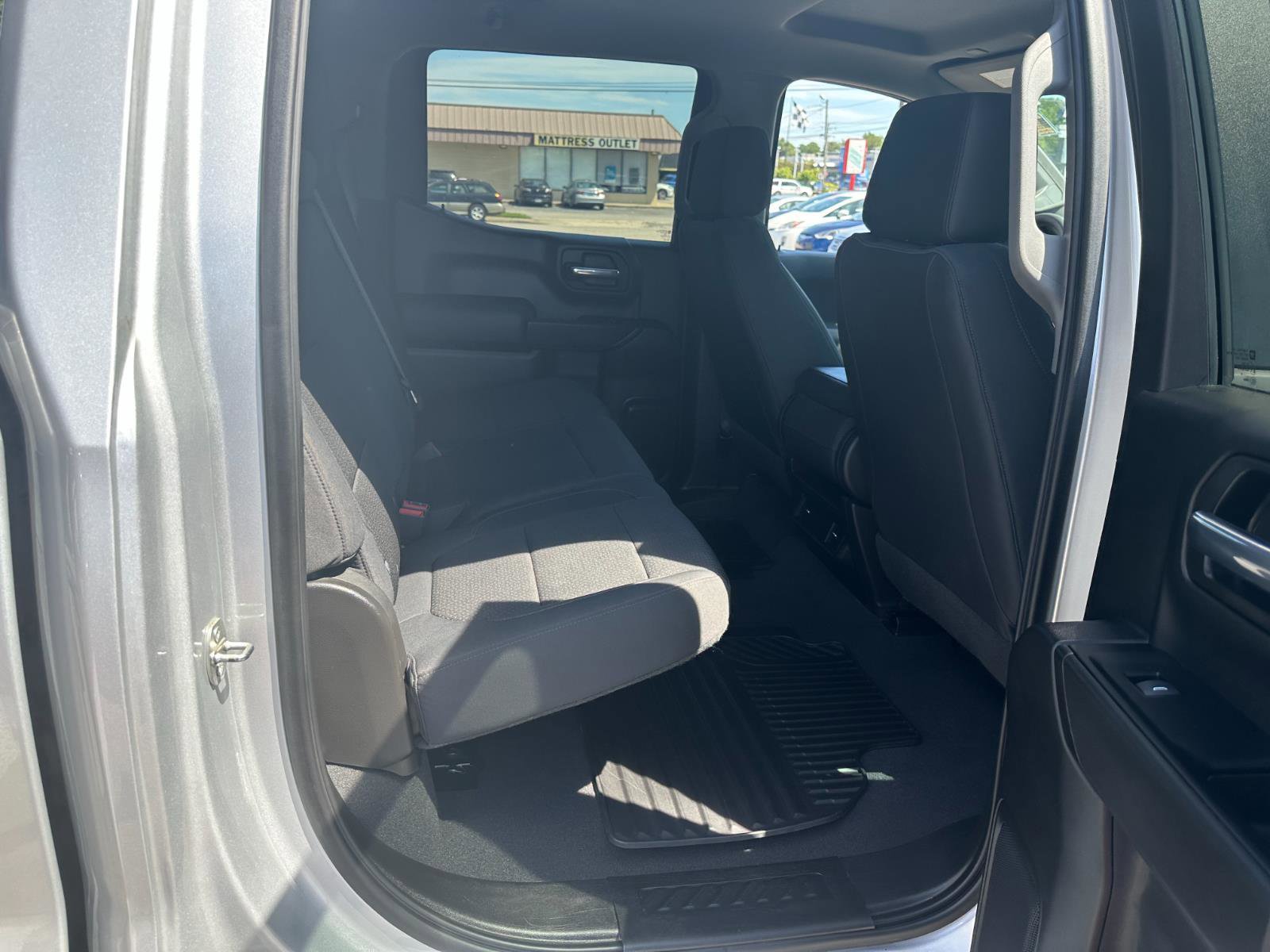 Used 2019 Chevrolet Silverado 1500 Custom w/ Custom Value Package image 23