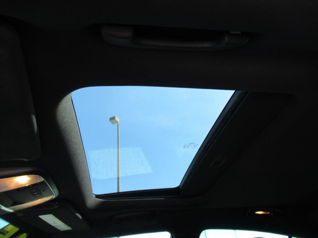 Used 2015 Dodge Charger SE w/ Power Sunroof Group image 15