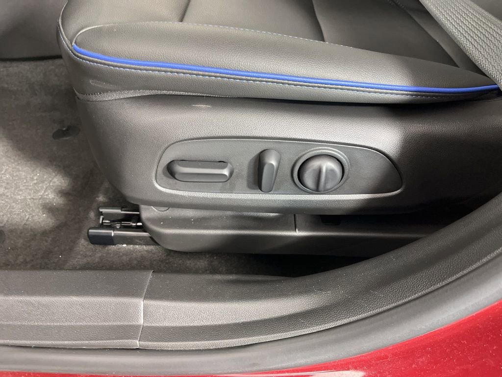 Certified 2025 Buick Envista Sport Touring w/ Convenience I Package image 21